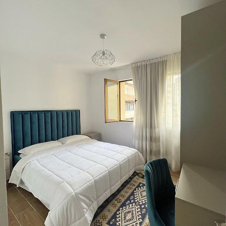 Central City Apartment Тирана Экстерьер фото